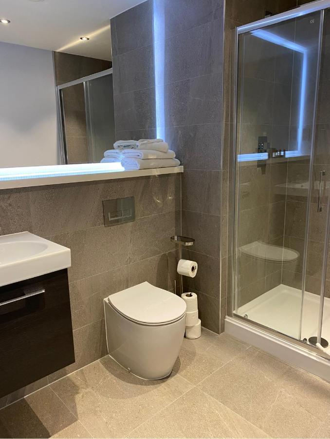Mnitri Apartment Luton  Extérieur photo
