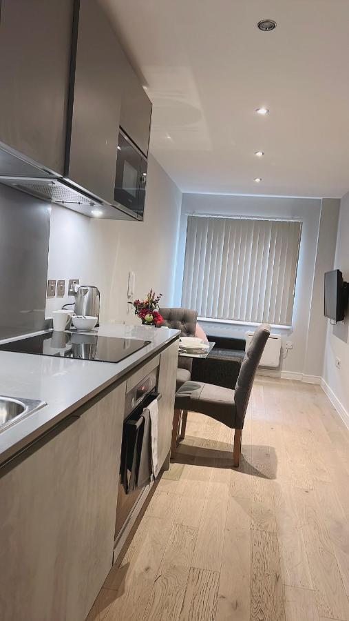 Mnitri Apartment Luton  Extérieur photo